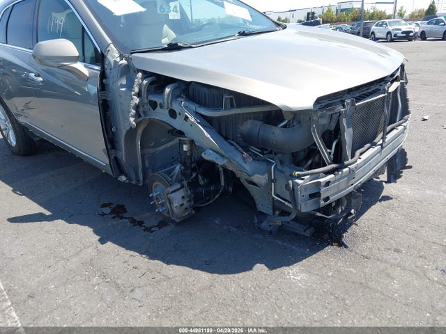 1GYKNARSXKZ100264 Cadillac Xt5 Standard