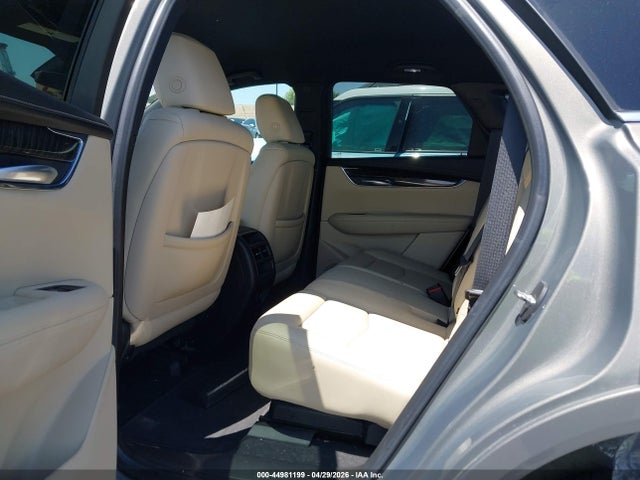 1GYKNARSXKZ100264 Cadillac Xt5 Standard