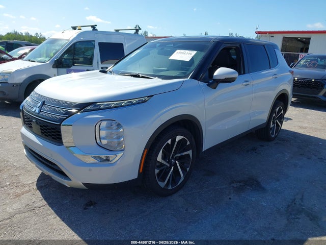 2024 Mitsubishi Outlander Se 2.5 2wd მანქანა იყიდება აუქციონზე, vin: JA4J3VA89RZ048337, აუქციონის ნომერი: 44981216