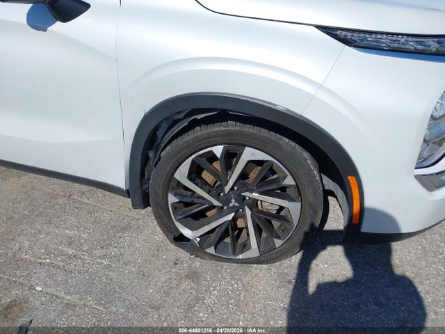2024 Mitsubishi Outlander Se 2.5 2wd მანქანა იყიდება აუქციონზე, vin: JA4J3VA89RZ048337, აუქციონის ნომერი: 44981216