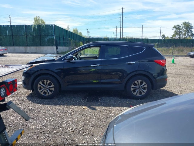 Продажа на аукционе авто 2016 Hyundai Santa Fe Sport 2.4l, vin: 5XYZUDLB6GG379008, номер лота: 44981248