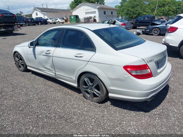 44981280 :رقم المزاد ، WDDGF5EB1BR152779 vin ، 2011 Mercedes-benz C 300 Luxury/sport مزاد بيع