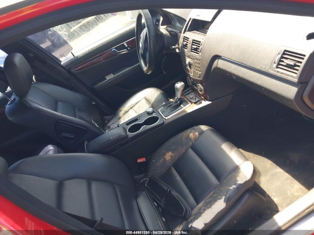 44981280 :رقم المزاد ، WDDGF5EB1BR152779 vin ، 2011 Mercedes-benz C 300 Luxury/sport مزاد بيع
