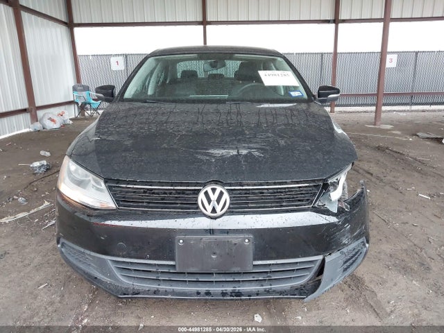 2014 Volkswagen Jetta 1.8t Se მანქანა იყიდება აუქციონზე, vin: 3VWD17AJ5EM363748, აუქციონის ნომერი: 44981285