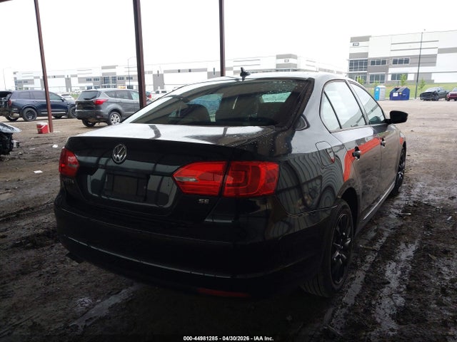 2014 Volkswagen Jetta 1.8t Se მანქანა იყიდება აუქციონზე, vin: 3VWD17AJ5EM363748, აუქციონის ნომერი: 44981285