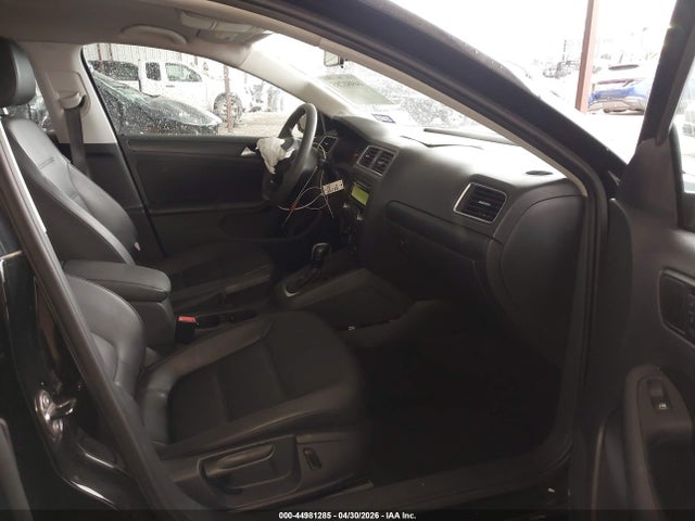 2014 Volkswagen Jetta 1.8t Se მანქანა იყიდება აუქციონზე, vin: 3VWD17AJ5EM363748, აუქციონის ნომერი: 44981285