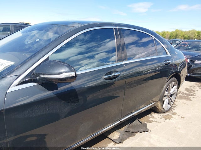 Продажа на аукционе авто 2017 Mercedes-benz S 550 4matic, vin: WDDUG8FB1HA334425, номер лота: 44981303