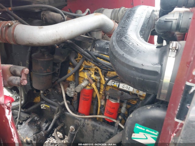 44981315 :رقم المزاد ، 1XP5DU9X52N577273 vin ، 2002 Peterbilt 379 مزاد بيع