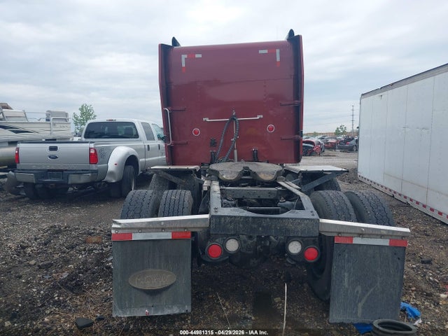 44981315 :رقم المزاد ، 1XP5DU9X52N577273 vin ، 2002 Peterbilt 379 مزاد بيع