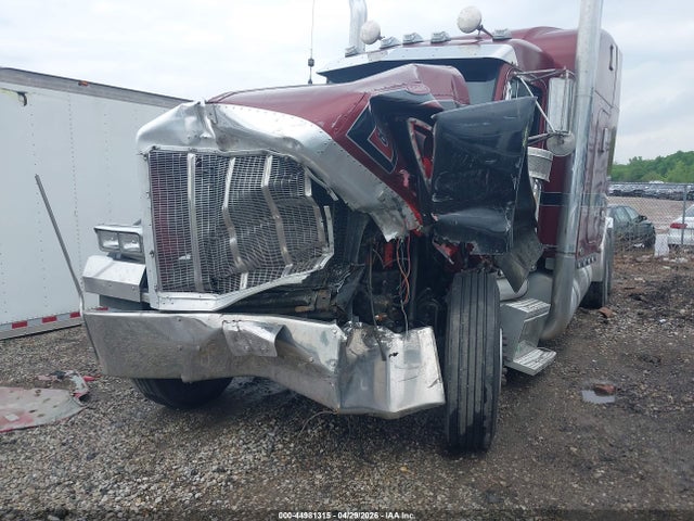44981315 :رقم المزاد ، 1XP5DU9X52N577273 vin ، 2002 Peterbilt 379 مزاد بيع