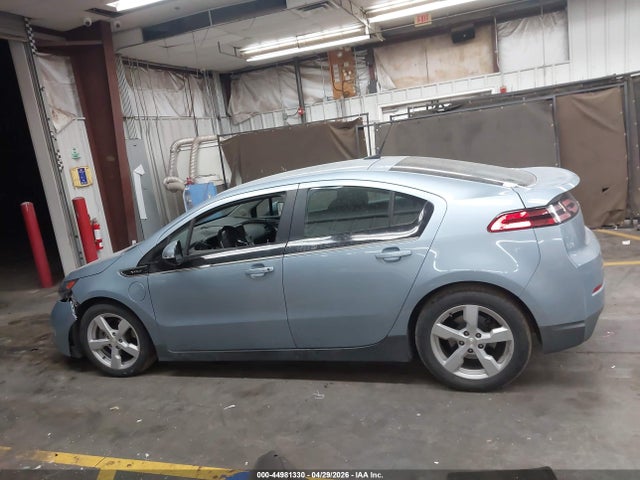 44981330 :رقم المزاد ، 1G1RE6E49EU154013 vin ، 2014 Chevrolet Volt مزاد بيع