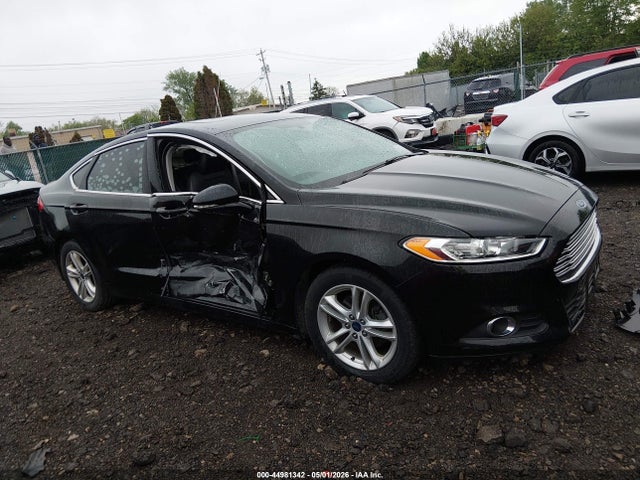 44981342 :رقم المزاد ، 1FA6P0HD8F5116836 vin ، 2015 Ford Fusion Se مزاد بيع