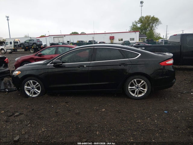 44981342 :رقم المزاد ، 1FA6P0HD8F5116836 vin ، 2015 Ford Fusion Se مزاد بيع