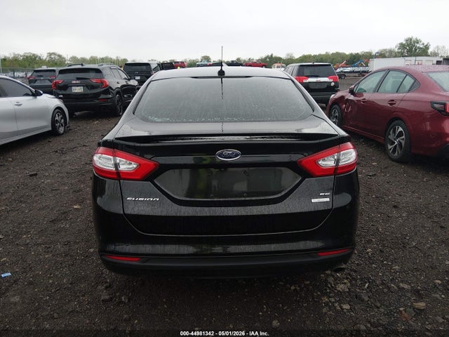 44981342 :رقم المزاد ، 1FA6P0HD8F5116836 vin ، 2015 Ford Fusion Se مزاد بيع