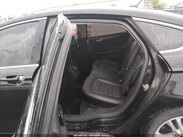 44981342 :رقم المزاد ، 1FA6P0HD8F5116836 vin ، 2015 Ford Fusion Se مزاد بيع