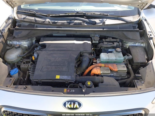 KNDCB3LC9J5177231 KIA NIRO LX