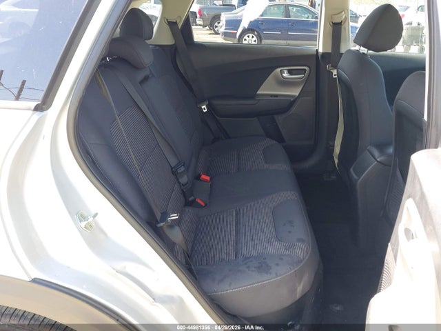 KNDCB3LC9J5177231 KIA NIRO LX
