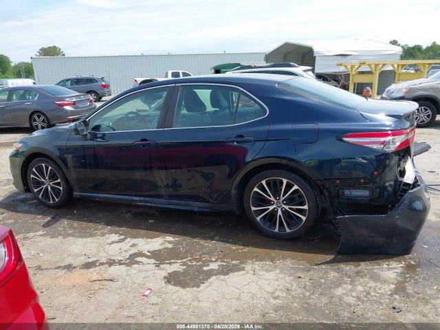 4T1B11HK8JU525833 Toyota CAMRY SE