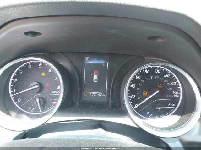 4T1B11HK8JU525833 Toyota CAMRY SE