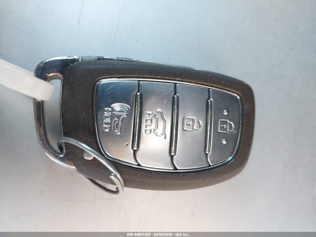 Продаж на аукціоні авто 2019 Hyundai Ioniq Hybrid Blue, vin: KMHC65LC4KU123791, номер лоту: 44981393