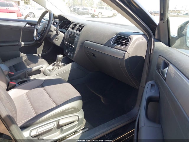 3VWDB7AJ7HM208054 Volkswagen Jetta 1.4t Se