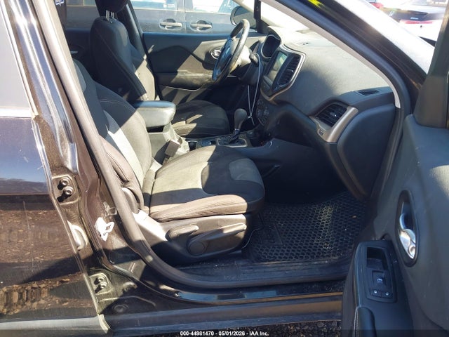 Продаж на аукціоні авто 2014 Jeep Cherokee Latitude, vin: 1C4PJMCB2EW140135, номер лоту: 44981470
