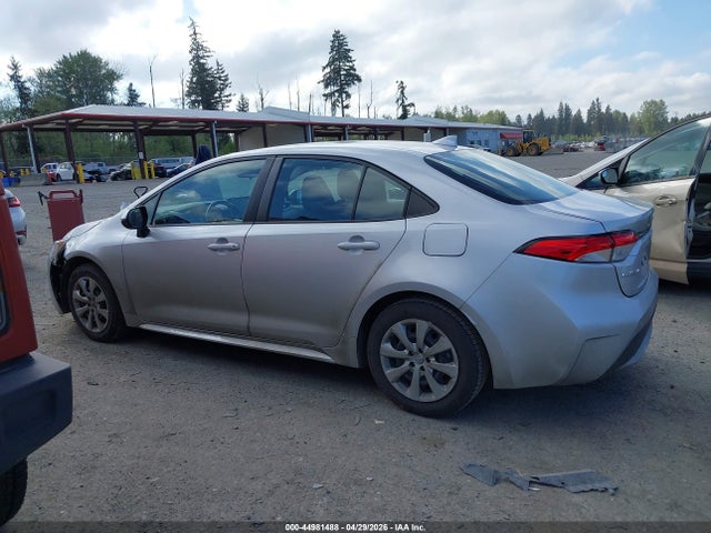 5YFEPMAE6NP365766 Toyota COROLLA LE