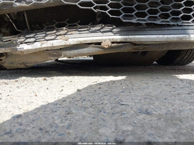 5YFEPMAE6NP365766 Toyota COROLLA LE