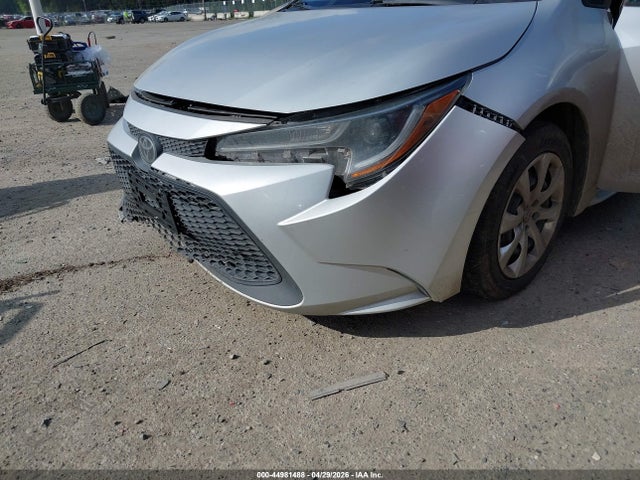 5YFEPMAE6NP365766 Toyota COROLLA LE