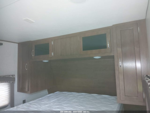 Продажа на аукционе авто 2017 Jayco 28ft, vin: 1UJBJ0BPXH1TU0116, номер лота: 44981492