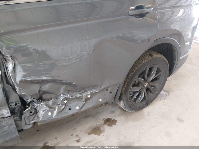 44981493 :رقم المزاد ، 3VV2B7AX7NM020064 vin ، 2022 Volkswagen Tiguan 2.0t Se مزاد بيع