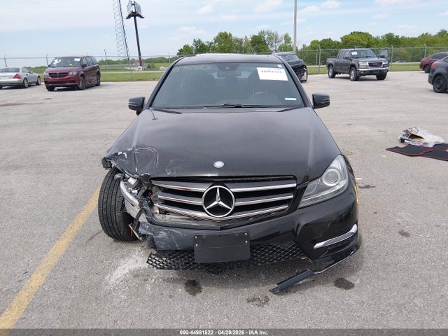 Aukcja sprzedaży 2014 Mercedes-benz C 250 Sport, vin: WDDGF4HB0ER317764, numer aukcji: 44981522