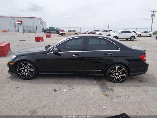 Aukcja sprzedaży 2014 Mercedes-benz C 250 Sport, vin: WDDGF4HB0ER317764, numer aukcji: 44981522