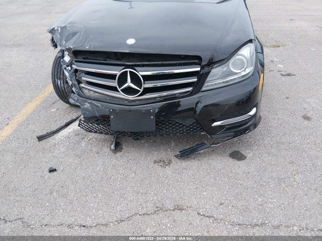 Aukcja sprzedaży 2014 Mercedes-benz C 250 Sport, vin: WDDGF4HB0ER317764, numer aukcji: 44981522