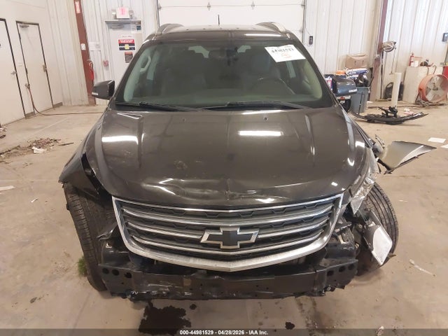 2017 Chevrolet Traverse 2lt მანქანა იყიდება აუქციონზე, vin: 1GNKRHKD5HJ326550, აუქციონის ნომერი: 44981529
