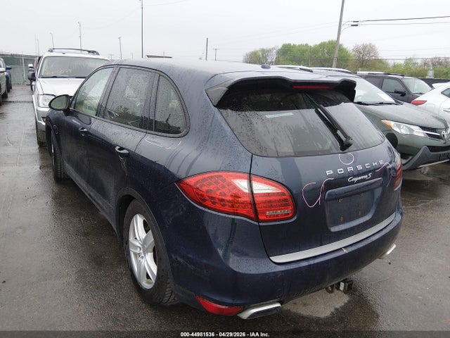 44981536 :رقم المزاد ، WP1AB2A28CLA45313 vin ، 2012 Porsche Cayenne S مزاد بيع