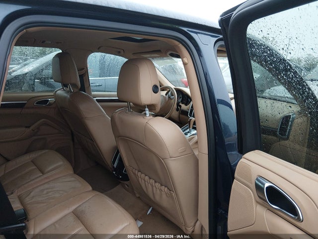 44981536 :رقم المزاد ، WP1AB2A28CLA45313 vin ، 2012 Porsche Cayenne S مزاد بيع