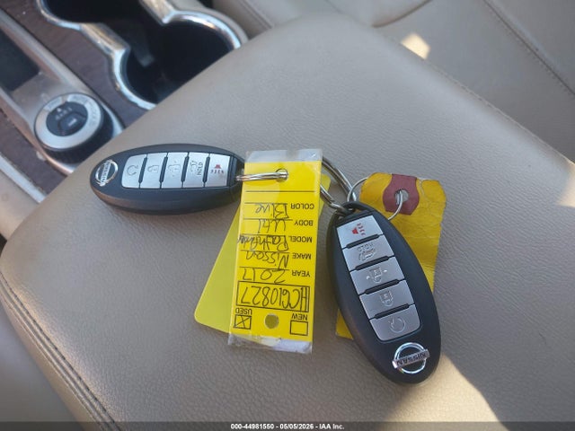 Aukcja sprzedaży 2017 Nissan Pathfinder Platinum, vin: 5N1DR2MM2HC610827, numer aukcji: 44981550