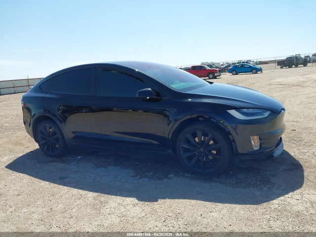 44981566 :رقم المزاد ، 5YJXCAE29GF004243 vin ، 2016 Tesla Model X 60d/70d/75d/90d مزاد بيع