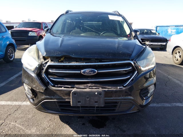 1FMCU0G90HUE73967 Ford ESCAPE SE
