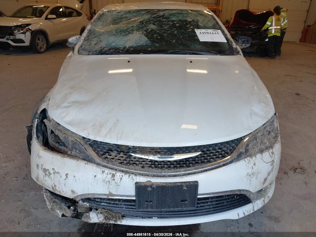 Продаж на аукціоні авто 2015 Chrysler 200 Limited, vin: 1C3CCCABXFN726700, номер лоту: 44981615