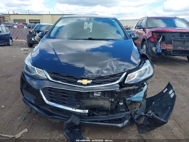 44981648 :رقم المزاد ، 1G1BE5SM9J7112031 vin ، 2018 Chevrolet Cruze Lt Auto مزاد بيع