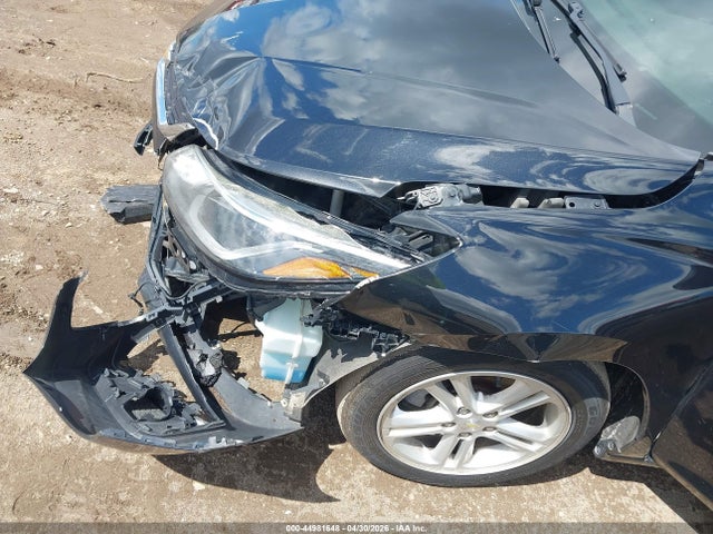 44981648 :رقم المزاد ، 1G1BE5SM9J7112031 vin ، 2018 Chevrolet Cruze Lt Auto مزاد بيع