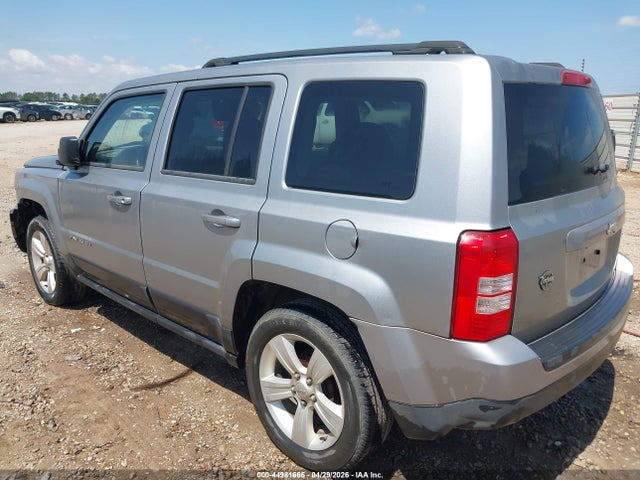 2015 Jeep Patriot Sport მანქანა იყიდება აუქციონზე, vin: 1C4NJPBB1FD142742, აუქციონის ნომერი: 44981665