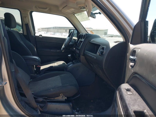 2015 Jeep Patriot Sport მანქანა იყიდება აუქციონზე, vin: 1C4NJPBB1FD142742, აუქციონის ნომერი: 44981665