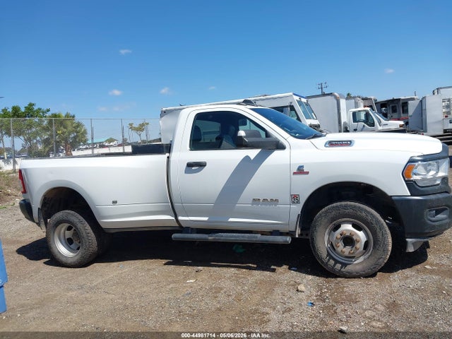 3C63RRALXNG276535 RAM 3500 Tradesman 4x4 8&#039; Box