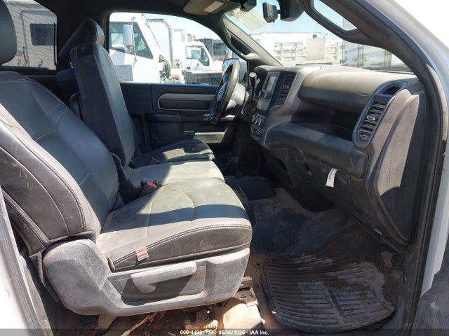 3C63RRALXNG276535 RAM 3500 Tradesman 4x4 8&#039; Box