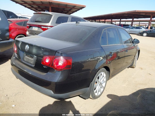 44981739 :رقم المزاد ، 3VWRA7AJ1AM048798 vin ، 2010 Volkswagen Jetta Wolfsburg Edition مزاد بيع