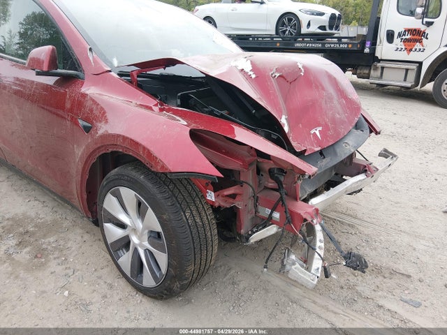 Продажа на аукционе авто 2024 Tesla Model Y Long Range Dual Motor All-wheel Drive, vin: 7SAYGDEE5RA269524, номер лота: 44981757