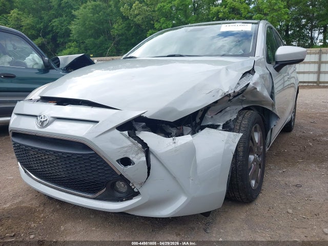 44981805 :رقم المزاد ، 3MYDLBYV4KY515467 vin ، 2019 Toyota Yaris Le مزاد بيع